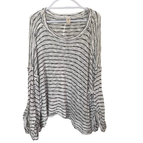 We The Free Beach Girl Over Sized Scoop Neck Blouse Size Large - Picture 2 of 6